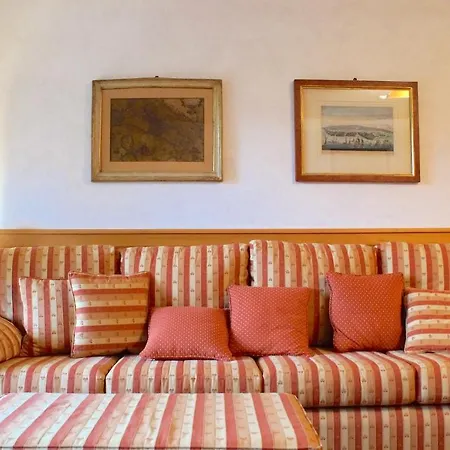 Charming 3 Bedroom On Jack Nicklaus Golf Course - Estoril * 克莱恩 蒙塔纳