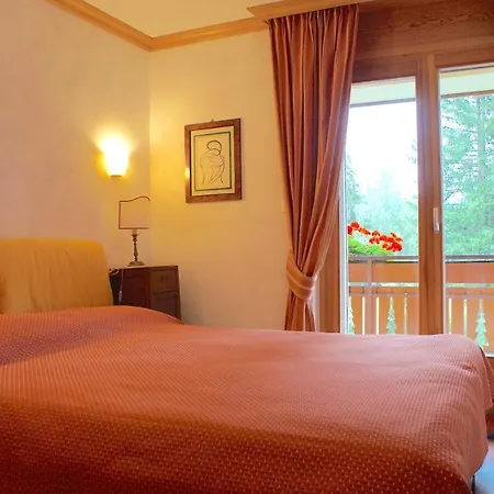 Charming 3 Bedroom On Jack Nicklaus Golf Course - Estoril * 克莱恩 蒙塔纳